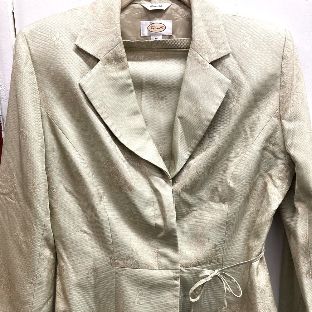 Talbots Pure Silk Light Olive Green Skirt Suite